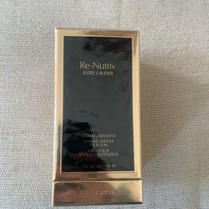 Estée Lauder re-nutriv eye serum